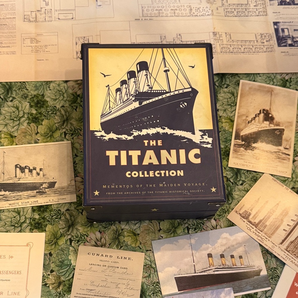 Titanic collection perfect for those students wanting to do a report